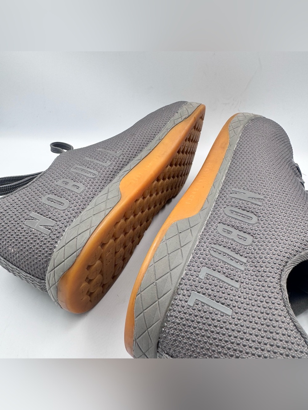 NOBULL SuperFabric Trainer Grey Gum Sole Mens 10.5 Womens 12 Training Shoes